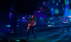 Alanis no Chevrolet Hall