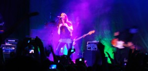 Alanis no Chevrolet Hall