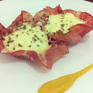 cestinha de peito de peru com ricota