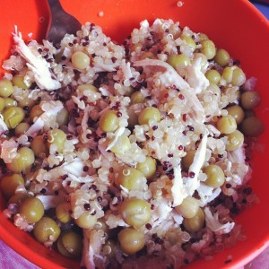 quinoa com frango e ervilhas