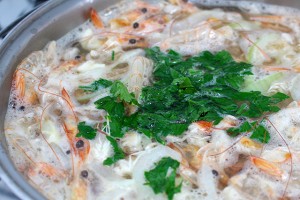 caldinho de camarao