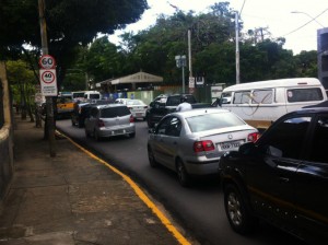 andando pro trabalho