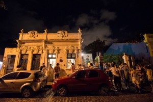 a casa do cachorro preto